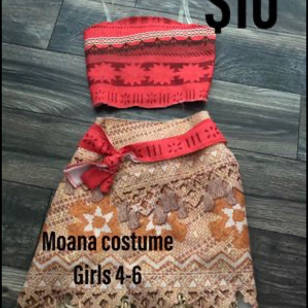 Girls play dress